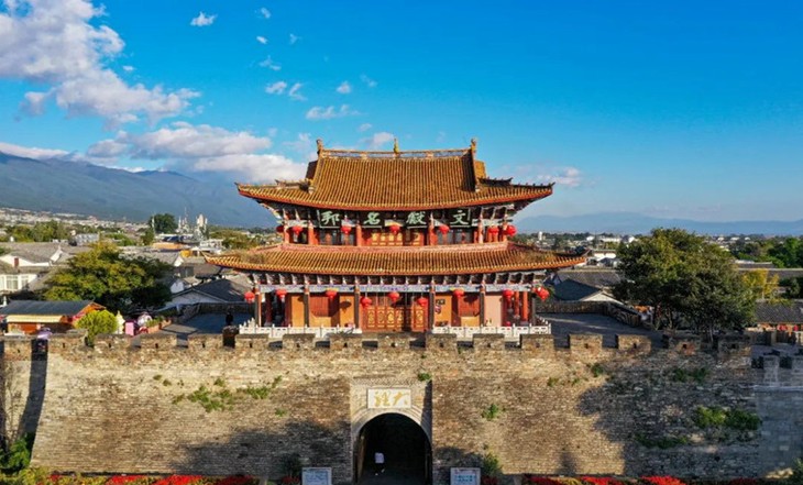 Khai trương tuyến đường bay thẳng Hà Nội (Việt Nam) đến Đại Lý (Vân Nam, Trung Quốc) - ảnh 1