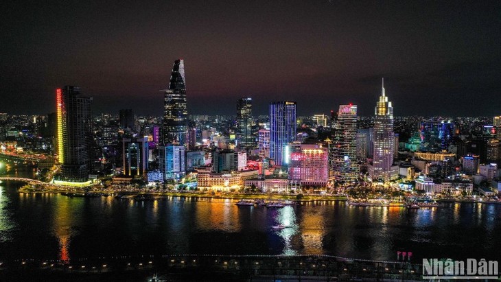 Bloomberg: Việt Nam vượt trội về tốc độ tăng trưởng du lịch ở Đông Nam Á  - ảnh 1