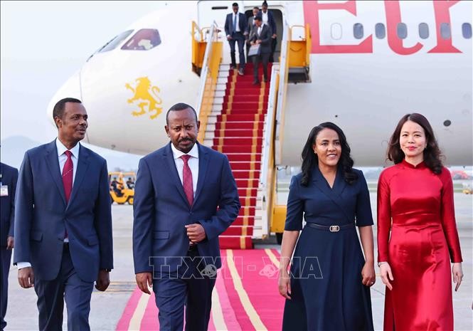 Thủ tướng Ethiopia Abiy Ahmed Ali và Phu nhân đến Hà Nội, bắt đầu thăm chính thức Việt Nam - ảnh 1