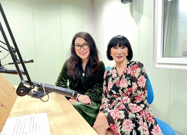 Ca sĩ Lệ Thu Paris: Hạnh phúc vỡ òa khi hát giữa Hà Nội  - ảnh 1