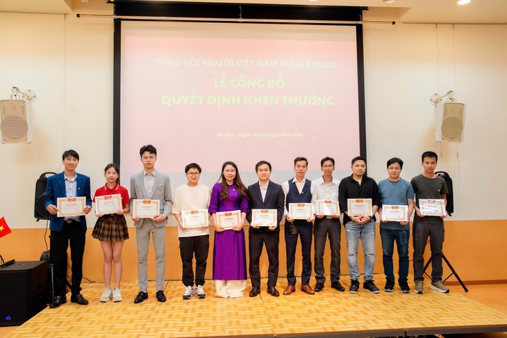 Người Việt ở Kansai, Nhật Bản kỷ niệm 135 năm ngày sinh Chủ tịch Hồ Chí Minh - ảnh 6