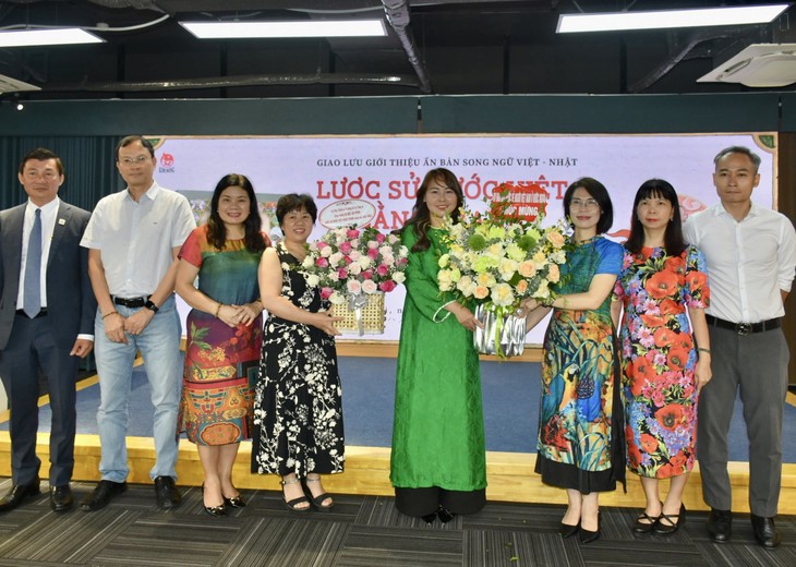 Lược sử nước Việt bằng tranh đến với thế hệ trẻ gốc Việt tại Nhật Bản  - ảnh 1