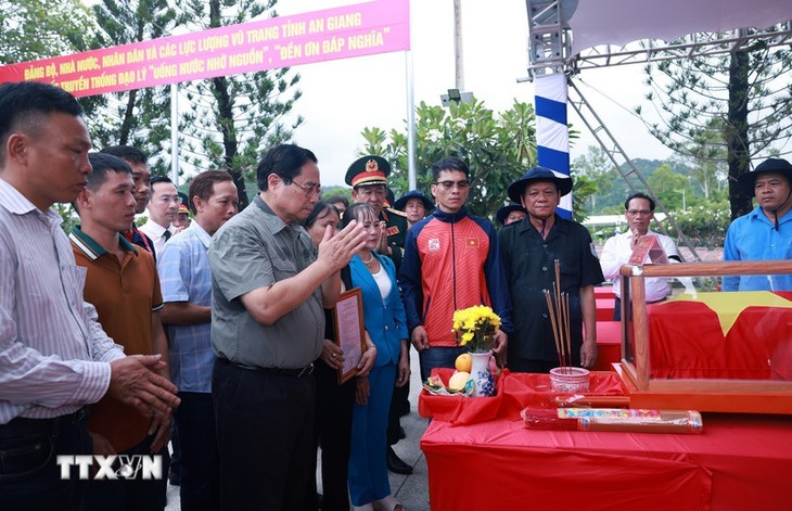 Phát triển đất nước, xứng tầm với mong muốn của nhân dân và sự hy sinh của các Anh hùng, liệt sĩ - ảnh 1