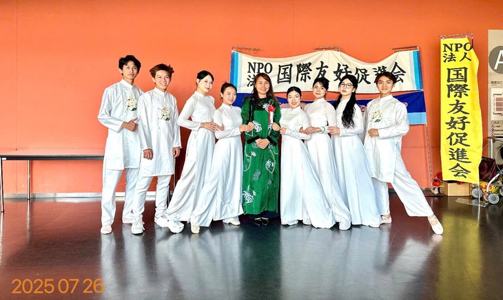 Hội người Việt Nam vùng Kansai - Viết tiếp câu chuyện hòa bình - ảnh 4