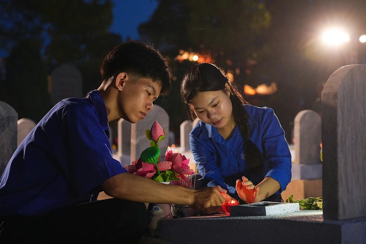 Khoảng lặng bên những phần mộ “chưa rõ tên” - ảnh 5