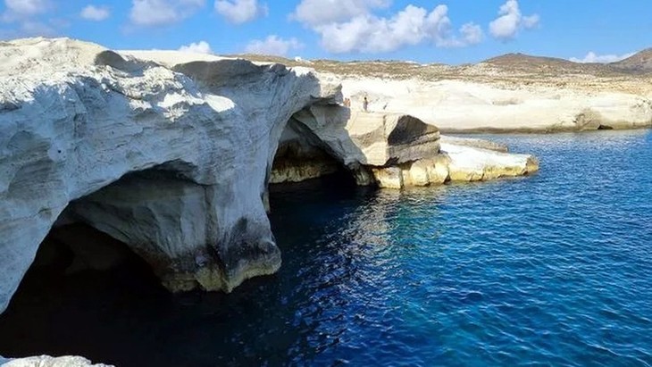 Thông tin về 2 công dân Việt Nam tử vong khi ngã xuống biển ở Hy Lạp - ảnh 1