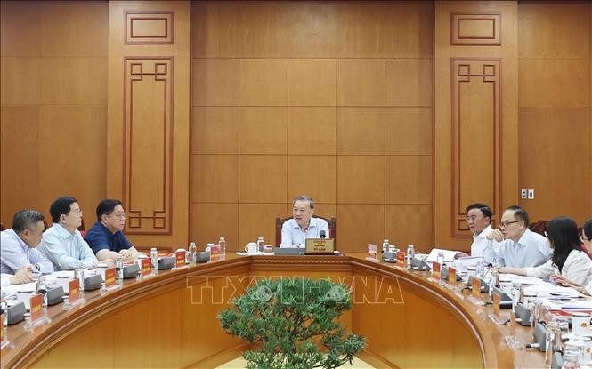 Tổng Bí thư Tô Lâm chủ trì cuộc họp cho ý kiến về tiến độ tổ chức các hoạt động kỉ niệm 80 năm Cách mạng Tháng Tám - ảnh 2