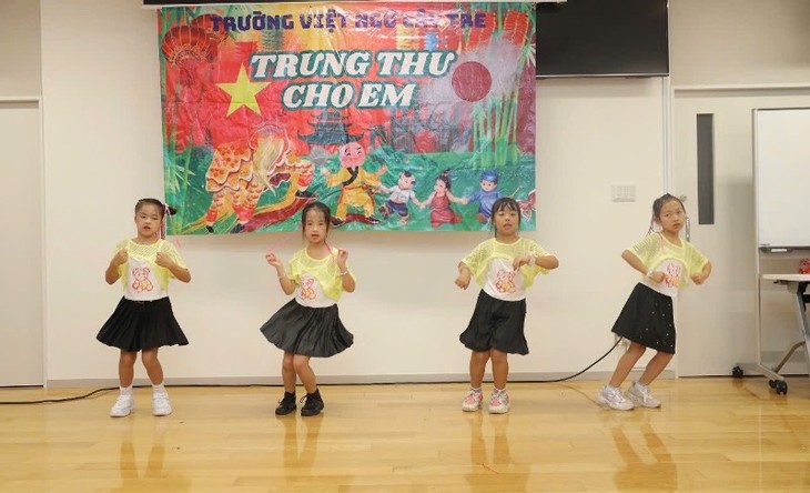 Nhật Bản: Trung thu vui ở Trường Việt ngữ Cộng đồng Cây Tre  - ảnh 8