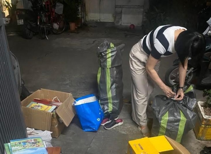 Biến giấy bỏ đi thành cuốn vở hữu ích - ảnh 2