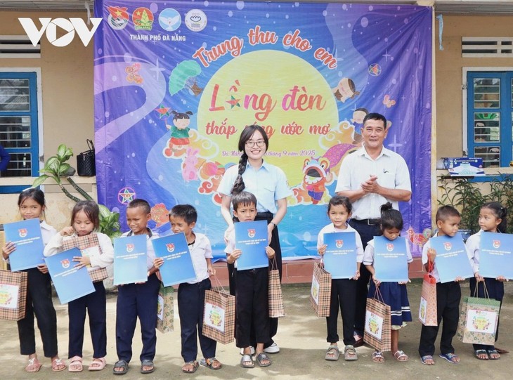 Trung thu ấm áp, ý nghĩa cho trẻ em trên mọi miền Tổ quốc - ảnh 2