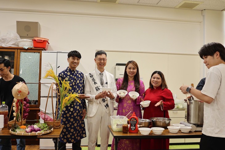 Lan toả hương vị Việt, thắt chặt tình hữu nghị Việt – Nhật qua Ngày hội Ẩm thực và Văn hoá Việt Nam tại Công viên Ikuno  - ảnh 4