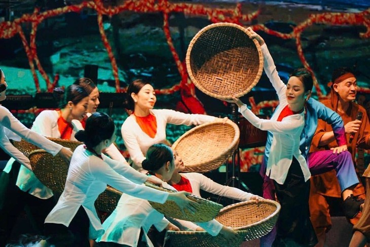 Nhiều hoạt động ý nghĩa tại triển lãm “Di sản văn hóa, danh thắng Việt Nam và sản phẩm thủ công truyền thống năm 2025” - ảnh 1