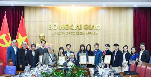 Trao giải cuộc thi sáng tác ca khúc ngành Ngoại giao Việt Nam - ảnh 3
