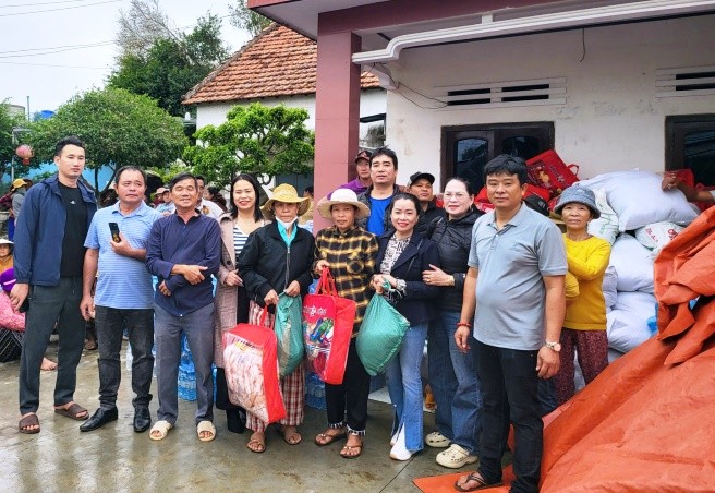 Chị Hồng Shuranys: Góp thêm một hạt cát cùng bà con vượt qua khó khăn - ảnh 2