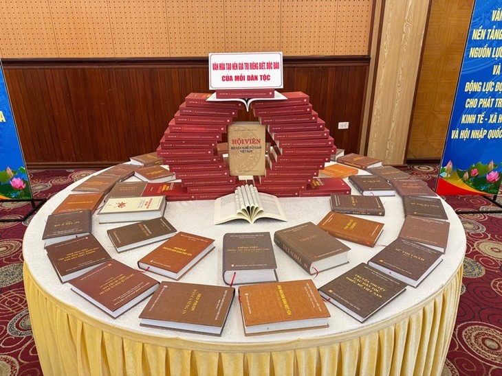 Trao Giải thưởng Văn nghệ dân gian năm 2025 cho gần 50 công trình  - ảnh 2