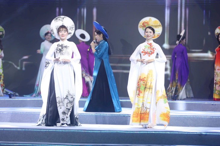 Nhà thiết kế Chế Hằng – Gửi hồn Thăng Long vào từng tà áo dài - ảnh 10