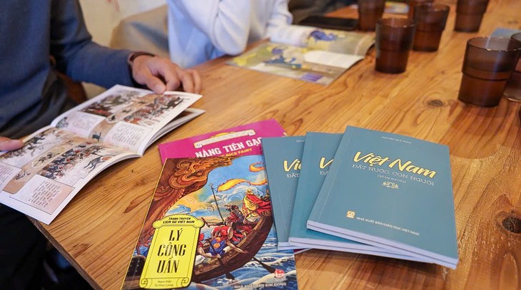 Ngày hội đọc sách: Lan tỏa văn hóa đọc trong cộng đồng người Việt tại Osaka, Nhật Bản - ảnh 5