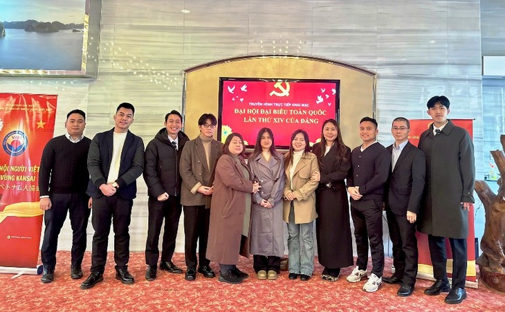 Cộng đồng người Việt tại Osaka, Nhật Bản  theo dõi trực tiếp Lễ Khai mạc Đại hội lần thứ XIV của Đảng - ảnh 3