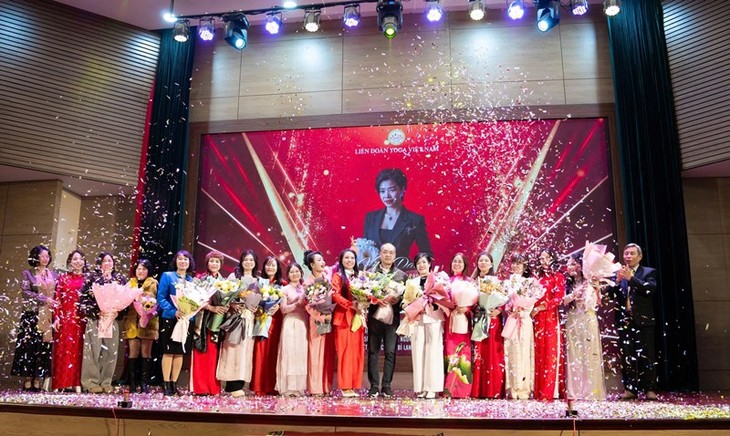 Liên đoàn Yoga Việt Nam vinh danh Thầy Yoga và Thầy Yoga bậc cao - ảnh 1