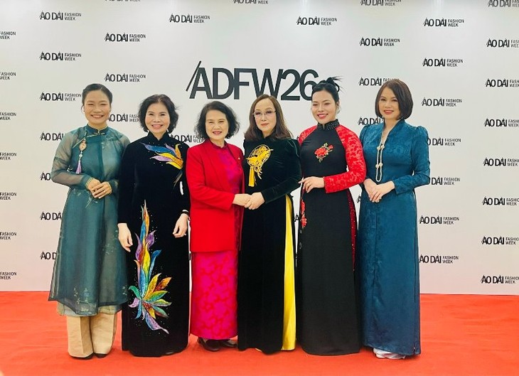 Áo Dài Fashion Week London 2026 kể câu chuyện văn hoá Việt - ảnh 2