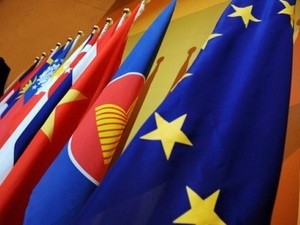 ASEAN dan EU berbahas tentang FTA dan perdagangan internasional - ảnh 1