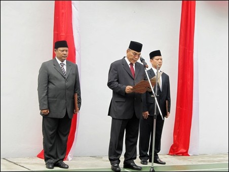 Upacara mengerek bendera memperingati ulth ke- 67 Hari Kemerdekaan RI di  Hanoi  - ảnh 3