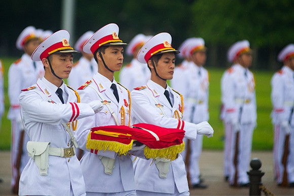 Upacara bendera di kepulauan Truong Sa - ảnh 4