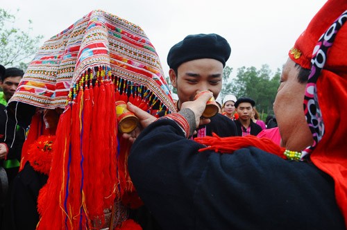 Pengantin perempuan etnis minoritas Dao - ảnh 7