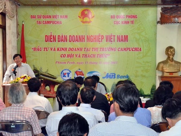 Pembukaan Forum badan usaha Vietnam tentang kesempatan dan tantangan di Kamboja - ảnh 1