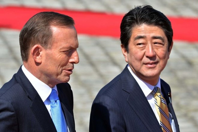 Jepang ingin memperluas kerjasama trilateral dengan AS dan Australia - ảnh 1