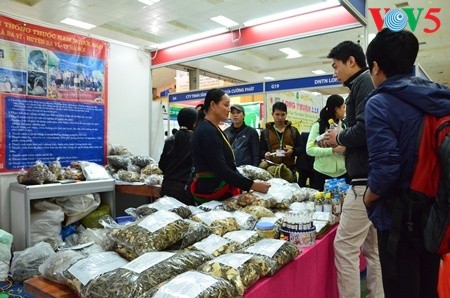 Pameran Internasional tahunan ke -21 bidang farmasi dan kedokteran - ảnh 6