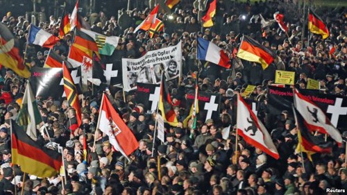 Gerakan menentang PEGIDA diperluas di Jerman - ảnh 1