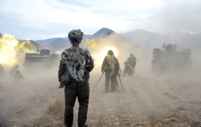 RDR Korea melakukan latihan menembak peluru sungguhan untuk hari ke-2 terus-menerus - ảnh 1