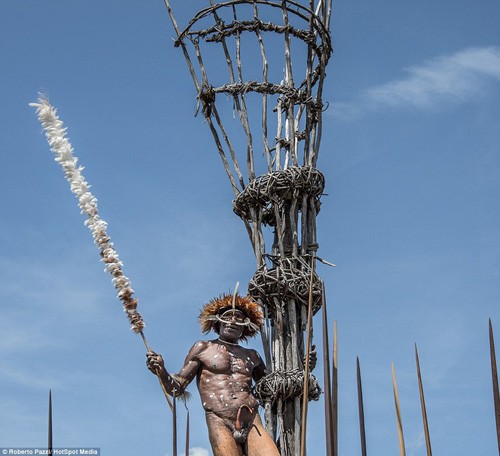 Suku-suku Indonesia di daerah dataran tinggi Papua, Indonesia - ảnh 18