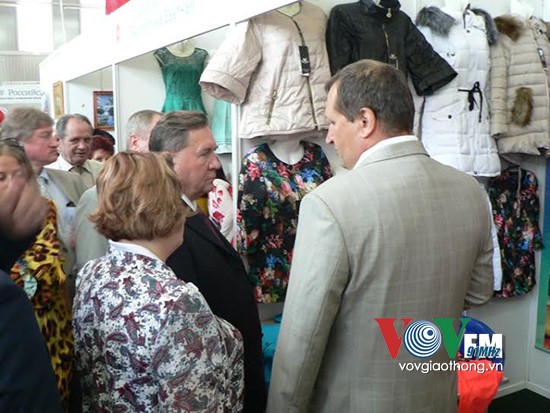 Pekan raya tradisional propinsi Kursk (Federasi Rusia) –alamat yang baik bagi sosialisasi produk Vietnam - ảnh 1