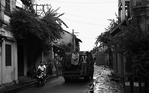 Dini pagi di kota kuno Hoi An - ảnh 9