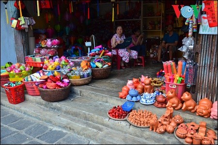 Mengelilingi sektor kuno kota Hoi An, Vietnam Tengah - ảnh 7