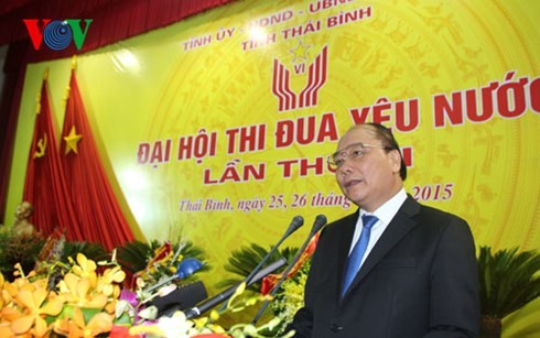 Deputi PM Nguyen Xuan Phuc menghadiri Kongres kompetisi patriotik propinsi Thai Binh - ảnh 1