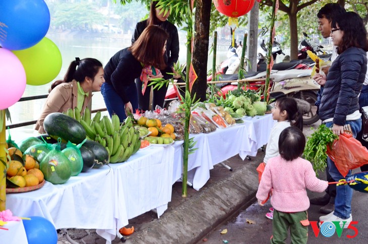 Pasar meniru pasar  masa lampau  - ảnh 1