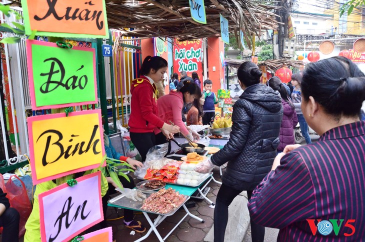 Pasar meniru pasar  masa lampau  - ảnh 10