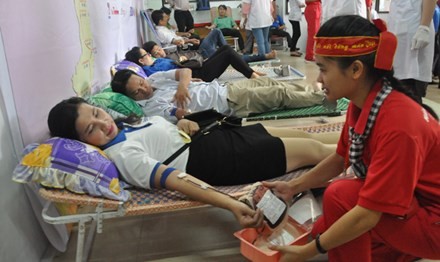 Pesta donor darah “ Tetesan darah Pulau Ngoc” - ảnh 1