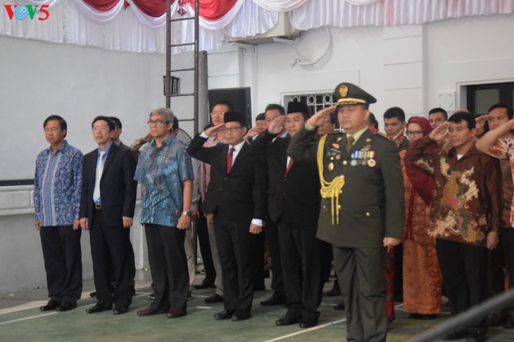 Memperingati  ultah  ke-71 Hari Kemerdekaan Republik Indonesia  - ảnh 9