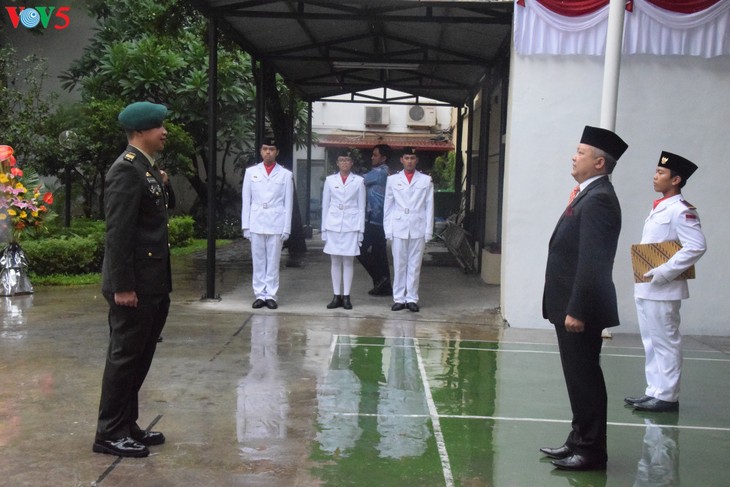 Memperingati  ultah  ke-71 Hari Kemerdekaan Republik Indonesia  - ảnh 10