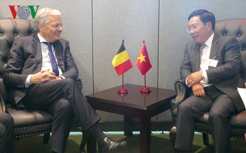 Deputi PM, Menlu Pham Binh Minh melakukan pertemuan bilateral di sela-sela MU PBB - ảnh 1