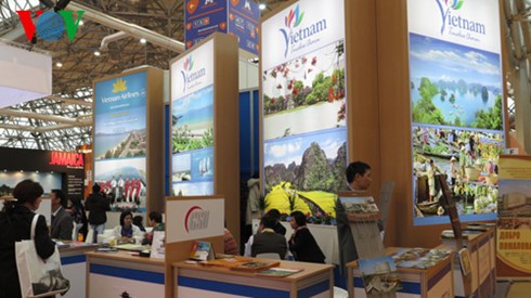 Membuka pavilion pameran “Vietnam” di Moskwa - ảnh 1