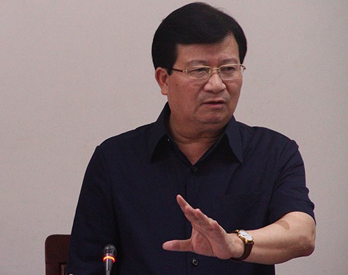 Deputi PM Trinh Dinh Dung menghadiri Kongres Asosiasi Perkotaan Vietnam - ảnh 1