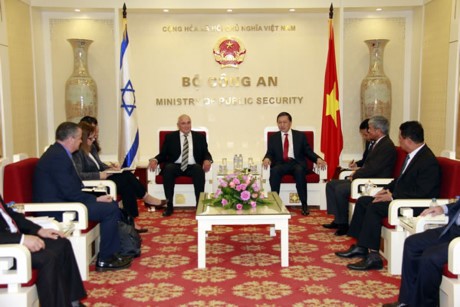 Memperkuat kerjasama teknologi tinggi Vietnam-Israel - ảnh 1