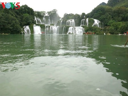 Air terjun Ban Gioc- air terjun alami terbesar di Asia Tenggara - ảnh 12