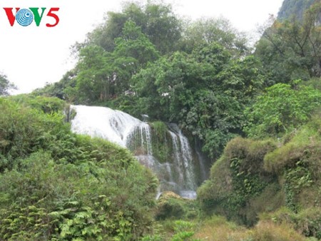 Air terjun Ban Gioc- air terjun alami terbesar di Asia Tenggara - ảnh 5