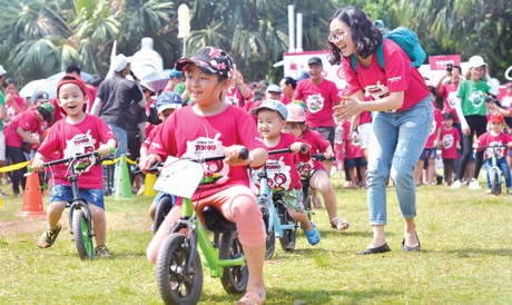  Menjamin privasi dan keselamatan ketika memberitakan kekerasan terhadap wanita dan anak-anak - ảnh 1